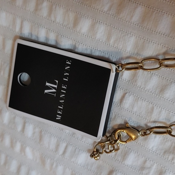 NWT Melanie Lyne Floral Statement Necklace - Picture 8 of 9